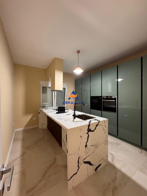 FOR RENT 2+1 AT THE BRIGADES BUILDING 100,000 LEKE
