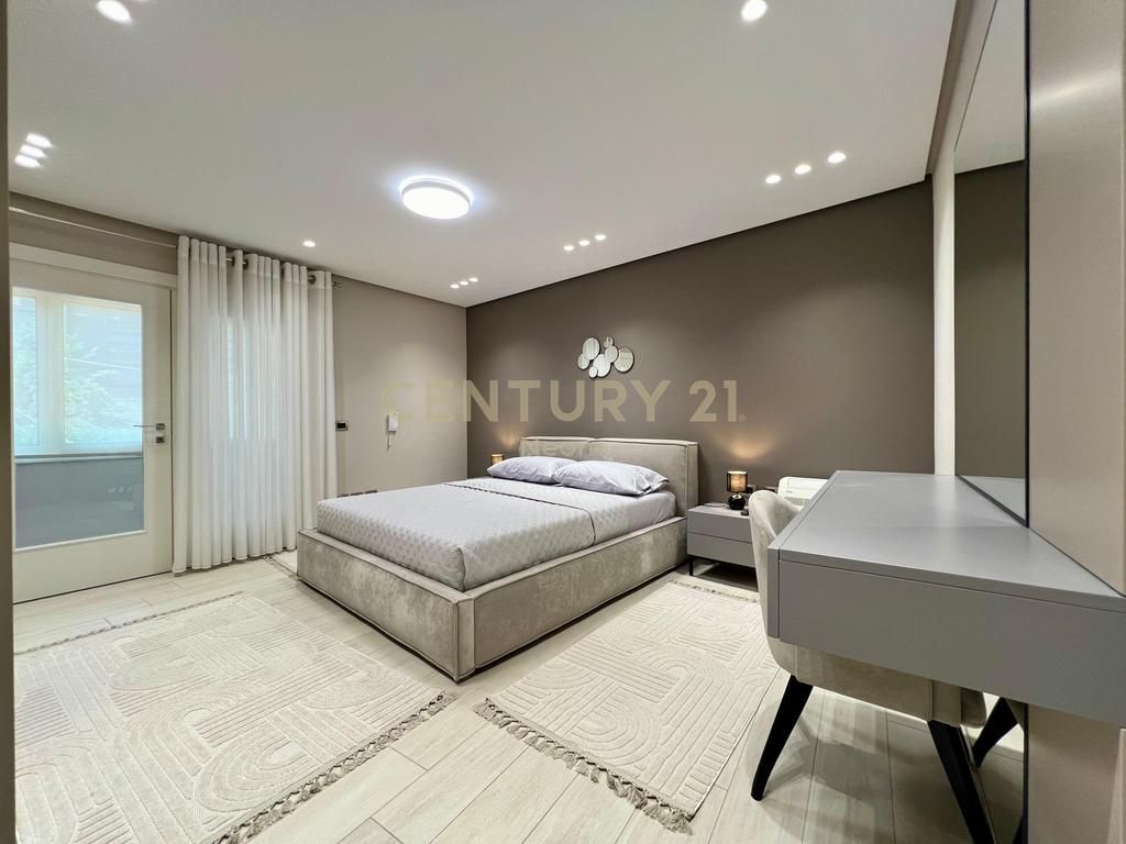 Apartment 2+1 for rent in Center