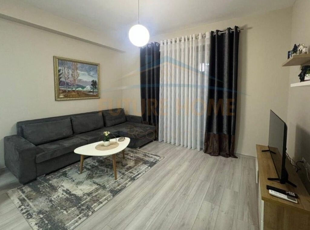 Qira, Apartament 1+1, Porcelan, Tiranë