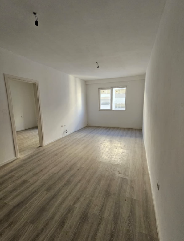 🏠 APARTMENT 1+1 FOR SALE 📍 Complex E-88 – Dritan Hoxha Street
