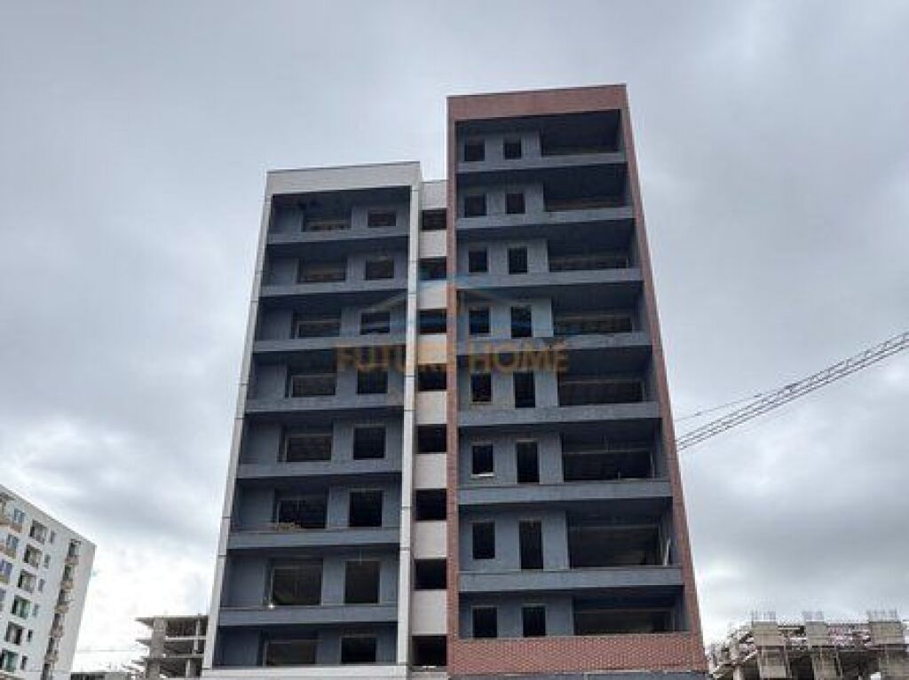 For sale, 1+1 Apartment Aviation Field, Tirana.