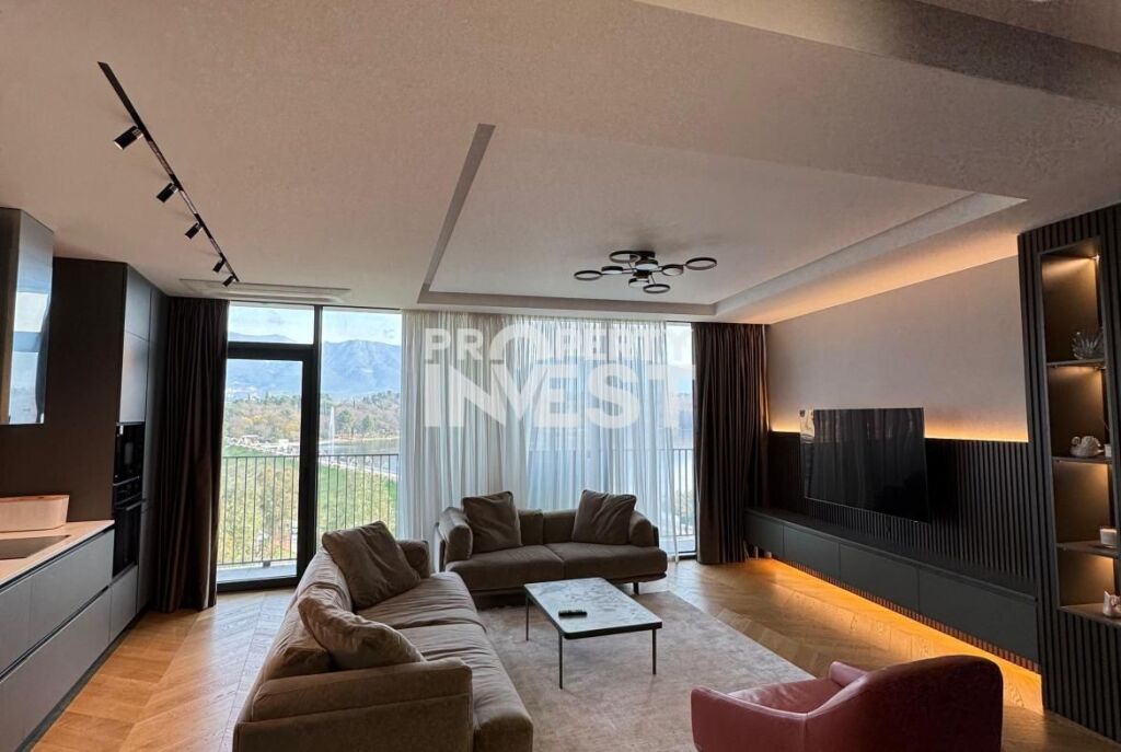Apartment 2+1+2+parking space for sale at Lake View Residence, Lake