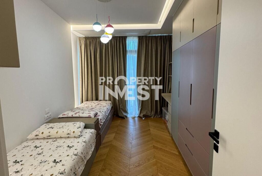 Apartment 2+1+2+parking space for sale at Lake View Residence, Lake