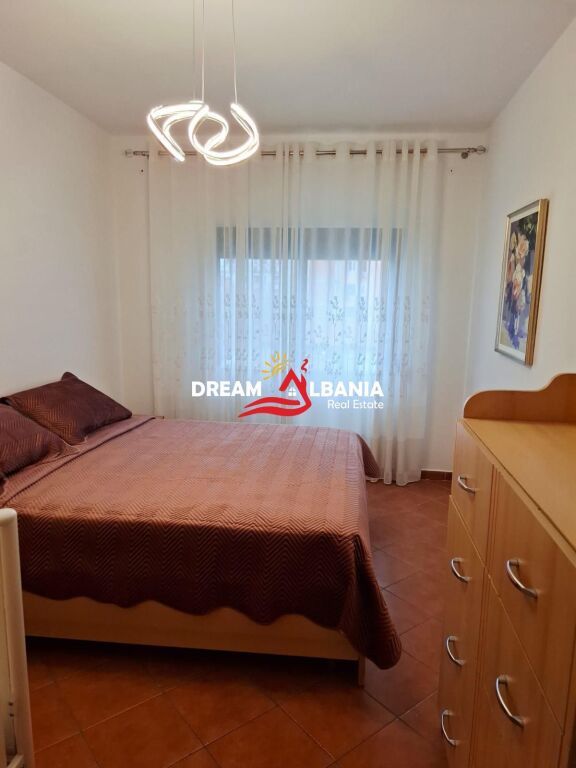 Jepet apartment 2+1 me qera ne Rrugen e Kavajes, Tirane ( ID 42215475)