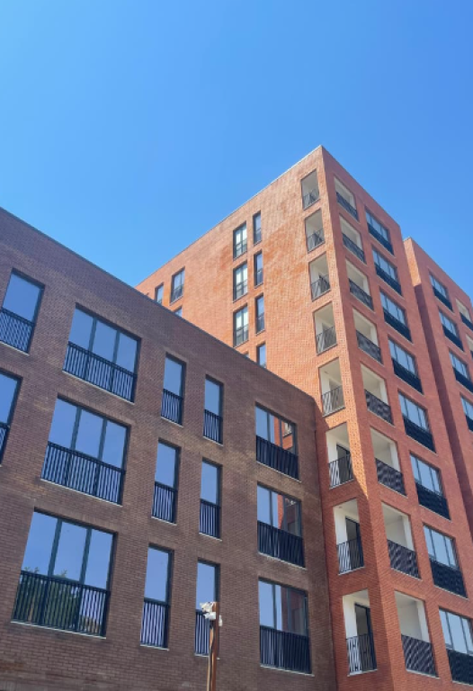 🏡 Vendesi in vendita 2+1+2 – Siri Kodra, vicino al Nuovo Viale 📍
