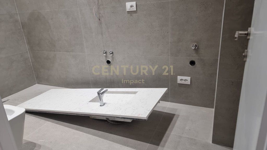 Apartment 1+1 For Sale Dry Lake, Tirana