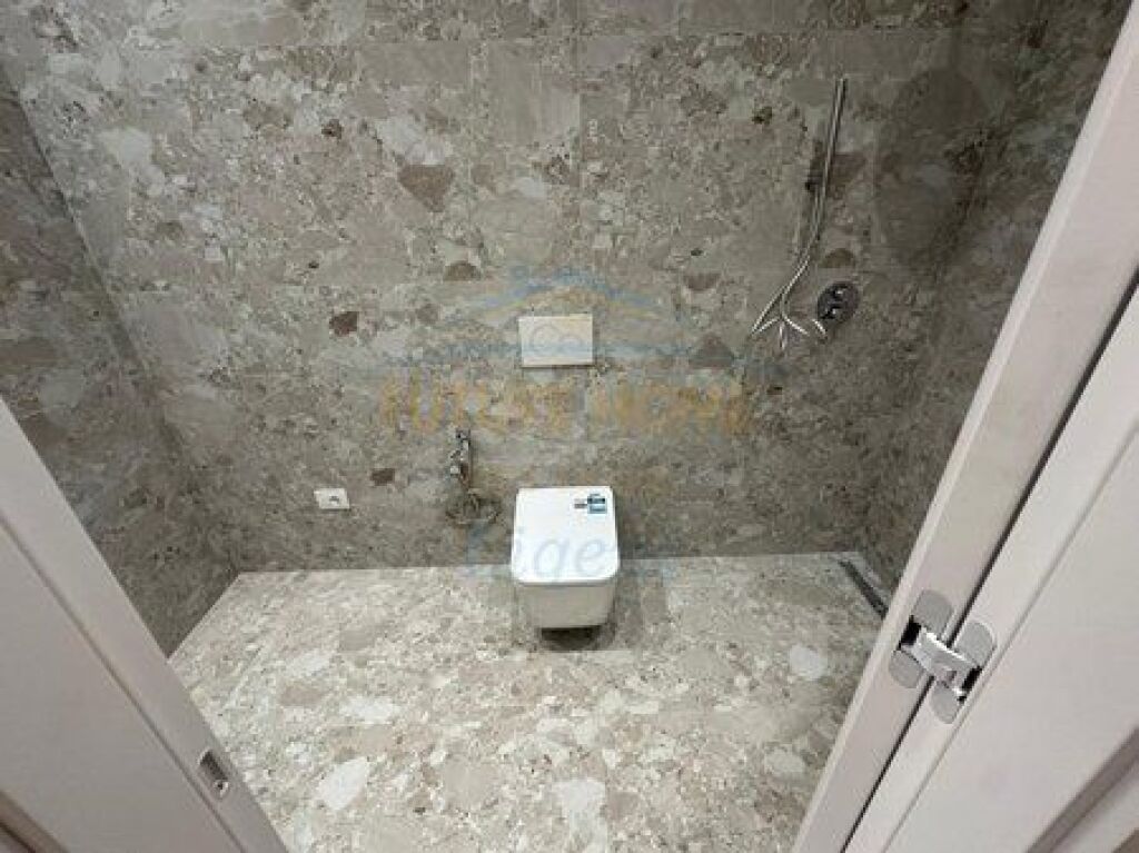 In vendita, Appartamento 2+1, Via Eduard Mano, Lago Secco, Tirana.