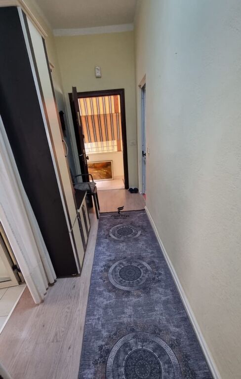 APARTAMENT ME QERA 2+1 21 DHJETORI 50.000 LEKE
