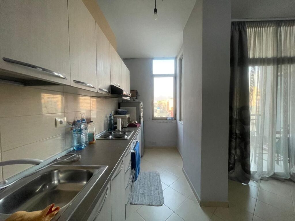 Apartament 2+1 per qira ne Astir