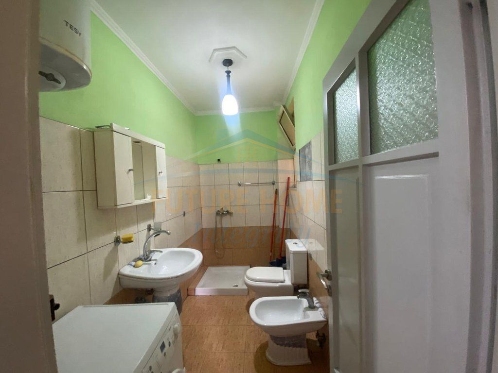 AFFITTO 1° PIANO CASA PRIVATA, VIA ARCHITETTO KASEMI, BRRYLI
