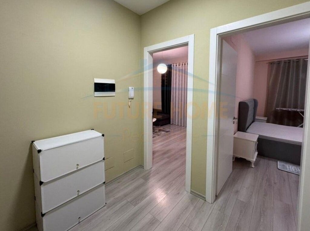 Qira, Apartament 1+1, Porcelan, Tiranë