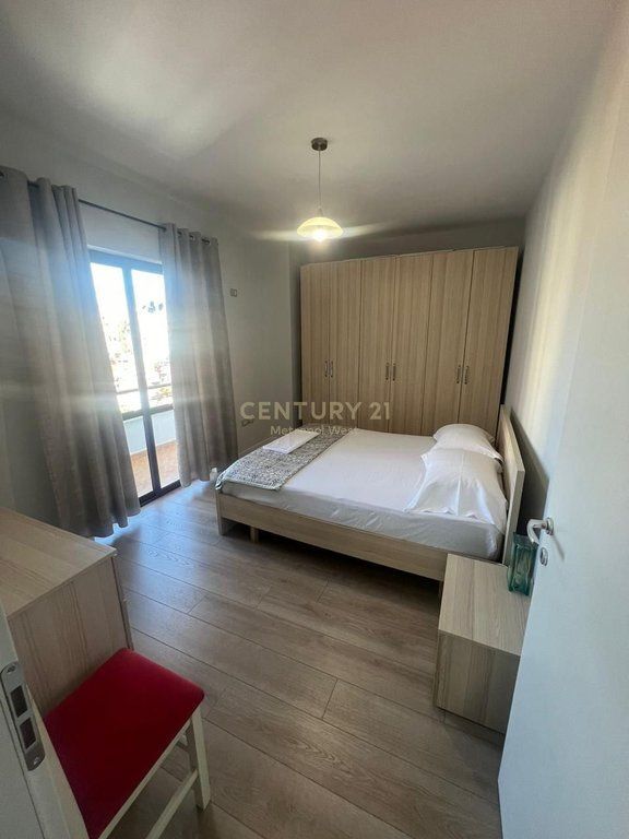 2+1 apartment for rent on Barricades Street