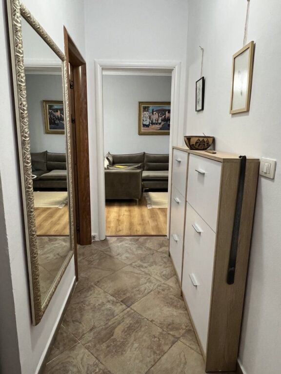 Jepet me qira apartament 2+1