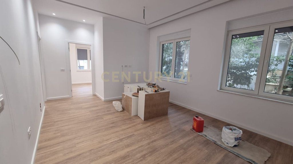 Apartment 2+1+2 For Sale Dry Lake