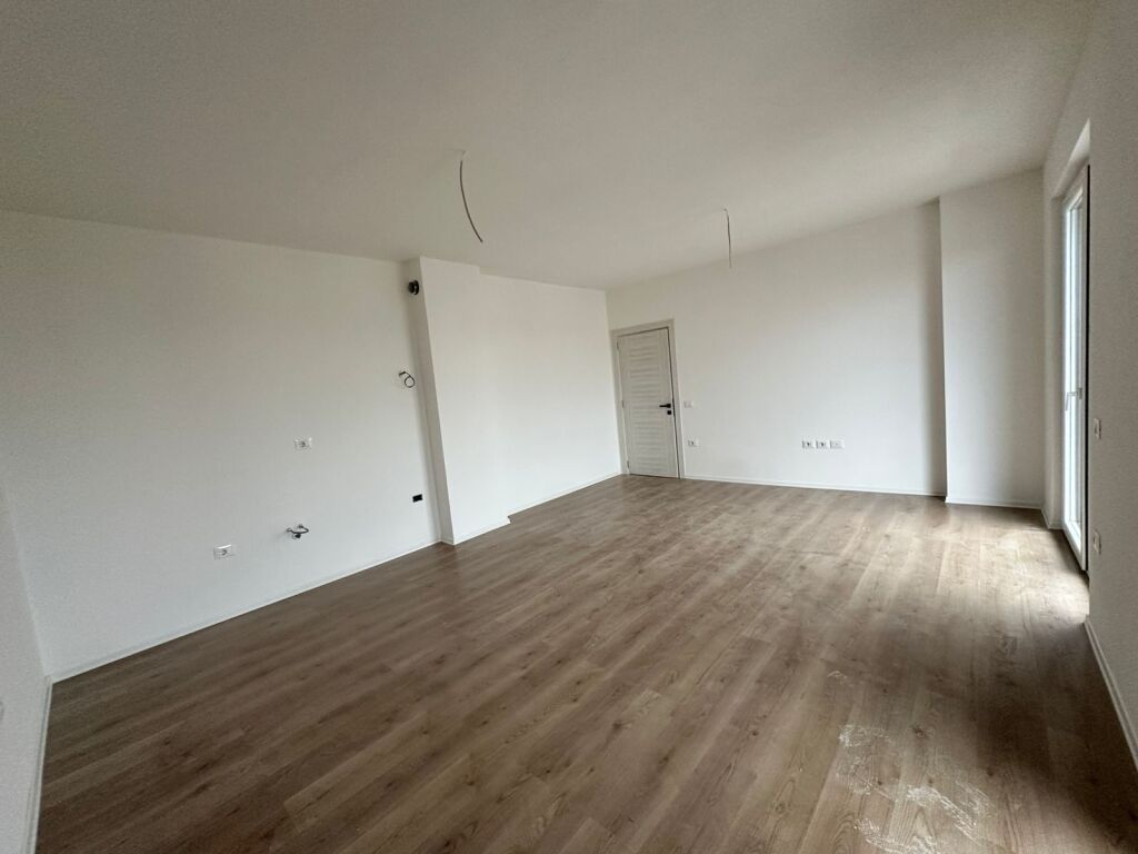 Apartment 1+1 for sale in Paskuqan