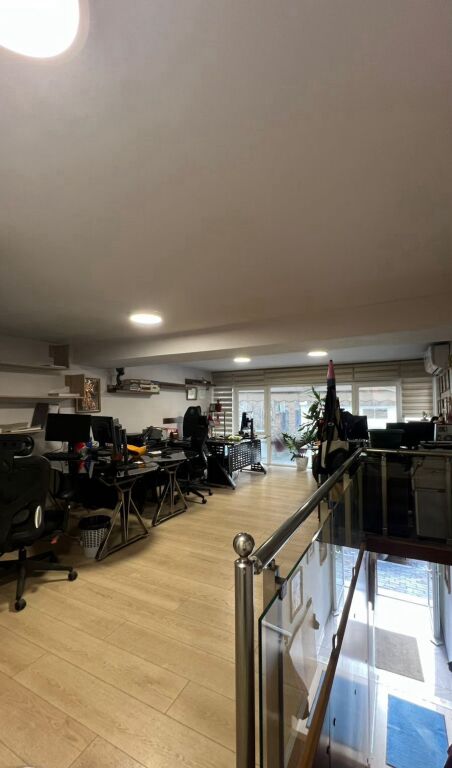 UFFICIO IN AFFITTO 55 M2 COMUNE DI PARIGI 800 EURO