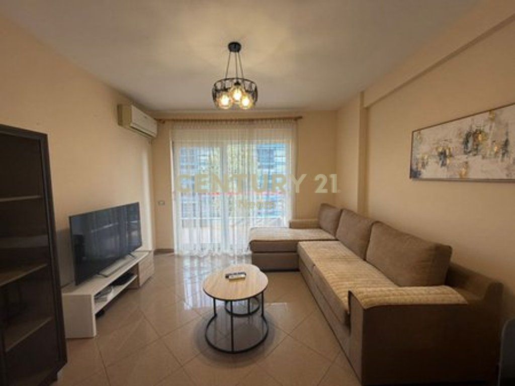 Affittasi Appartamento 2+1+2+ Posto Auto