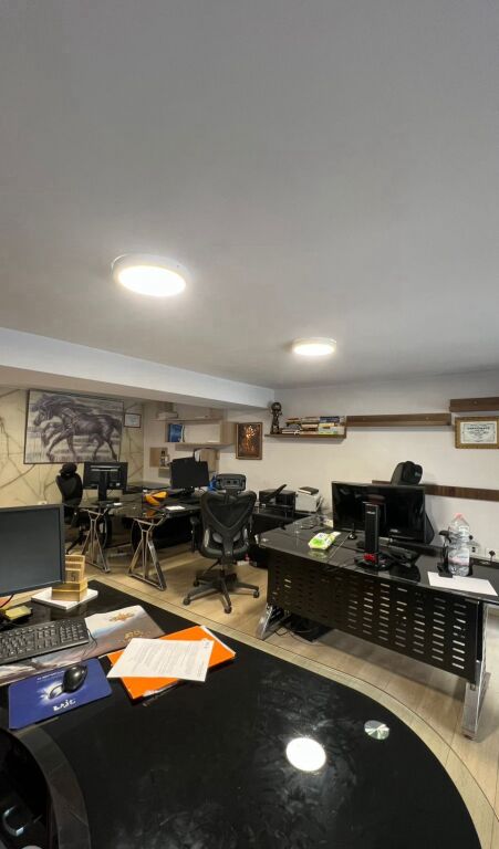 UFFICIO IN AFFITTO 55 M2 COMUNE DI PARIGI 800 EURO