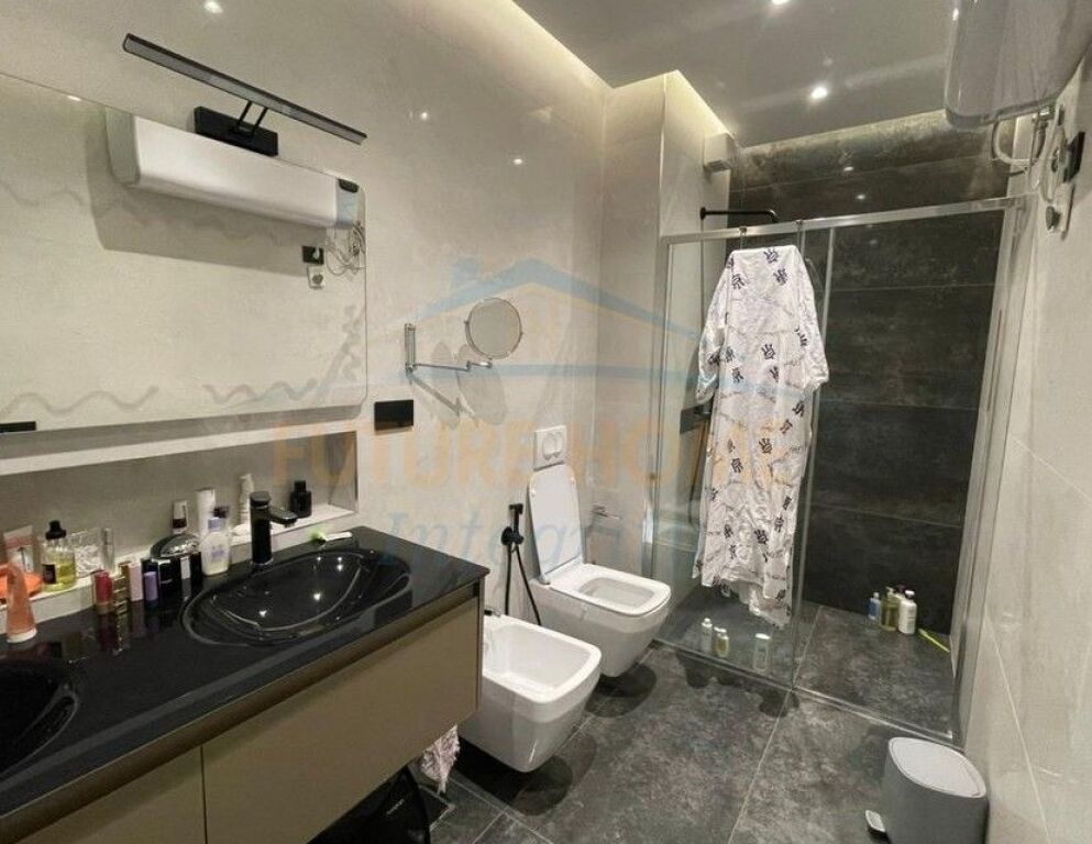 Qera, Apartament 2+1+2, Shallvaret, Tiranë..
