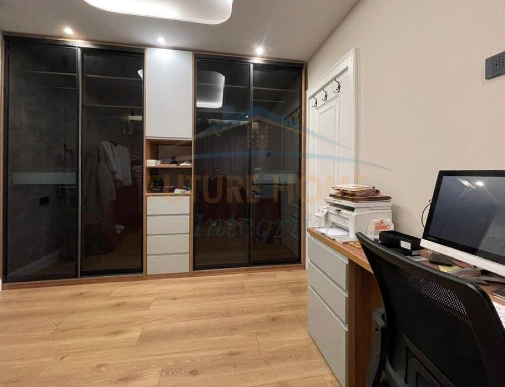 Qera, Apartament 2+1+2, Shallvaret, Tiranë..