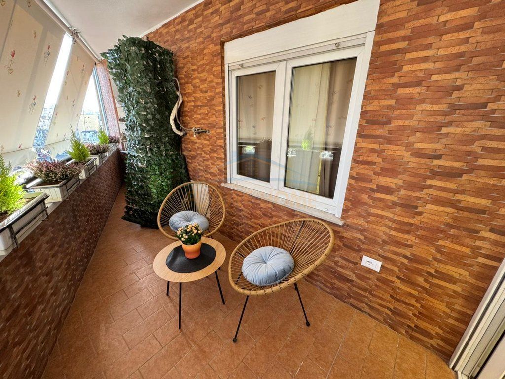 Shitet apartament 2+1+2 Don Bosko ,prane Zogut te zi