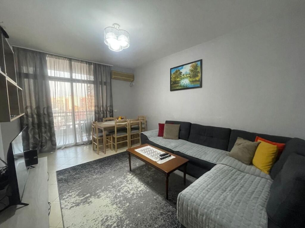 Apartament 2+1 per qira ne Astir
