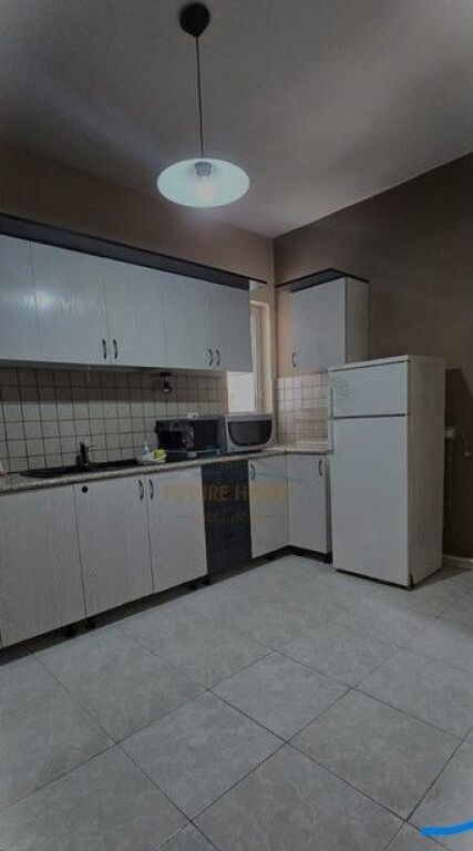 For sale, Apartment 3+1, Zogu i I Boulevard, Tirana.