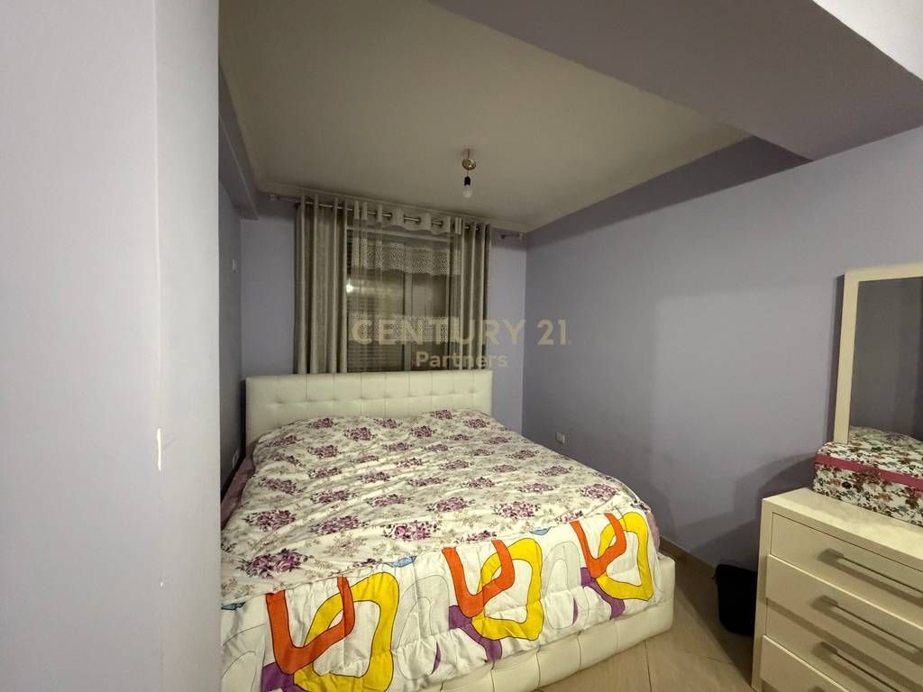 VENDIAMO APPARTAMENTO 3+1+2 A ASTIR VICINO ALLA ROTONDA!
