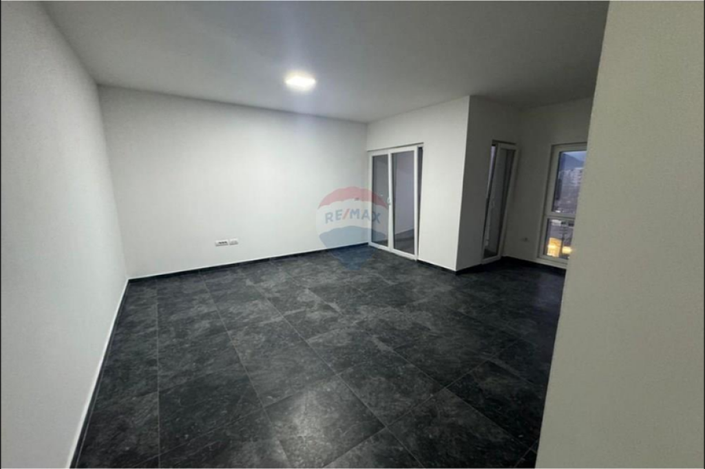 Apartament per qera 2+1+2 tek Zogu i Zi