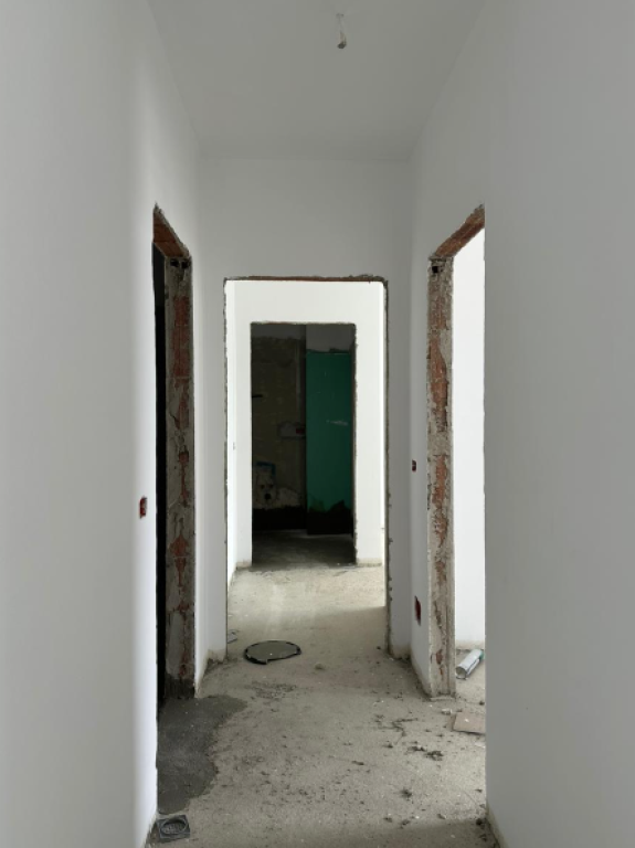 ◽VENDESI APPARTAMENTO 2+1+2 📍 Siri Kodra – vicino al Nuovo Viale  