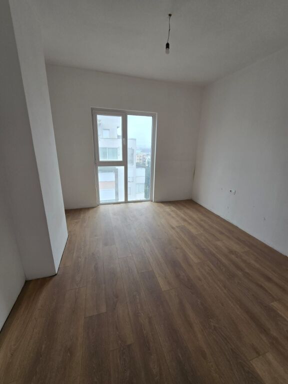 📌Shitet Apartament 2+1+2 – Kompleksi Tirana Entry 2