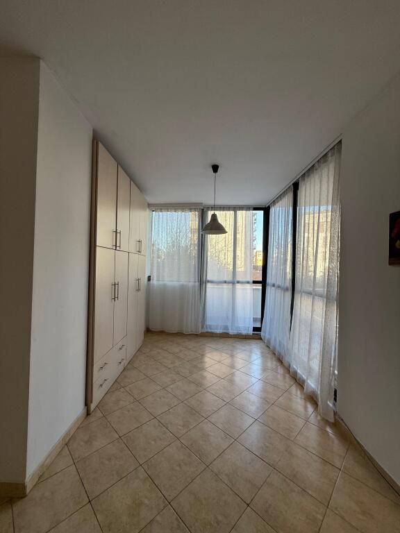 Eskluzive, Apartament 2+1+2 me Verandë për Qira – 21 Dhjetori ✨