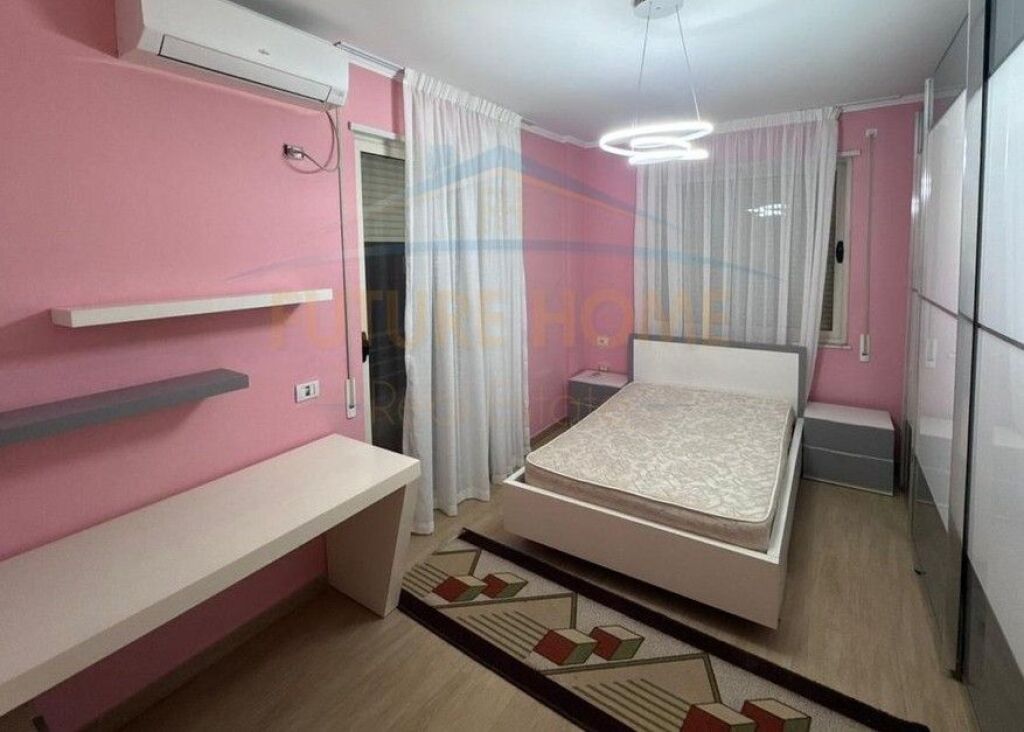 Affitto, Appartamento 3+1+2 "Via Peti", Tirana