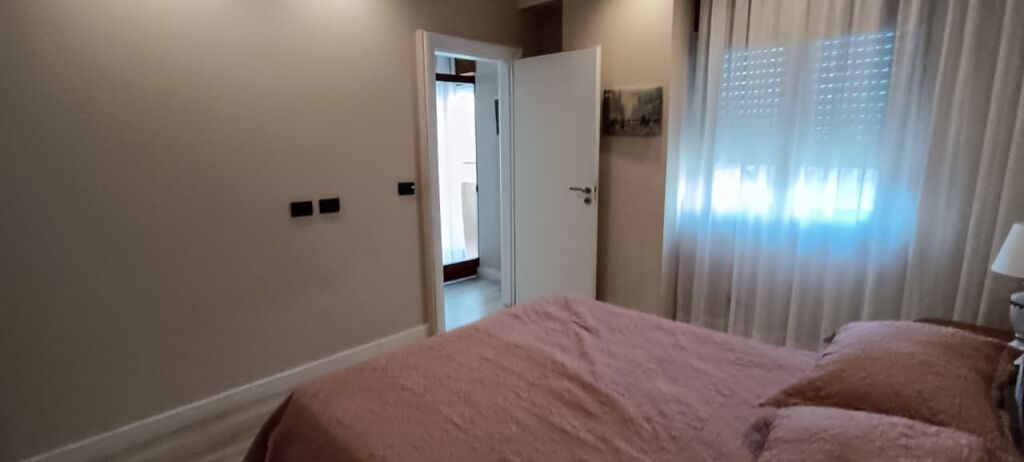 VENDIAMO DUE SUPER APPARTAMENTI 1+1 E MONOLOCALE NEL CENTRO AL 9° PIANO 112 M2