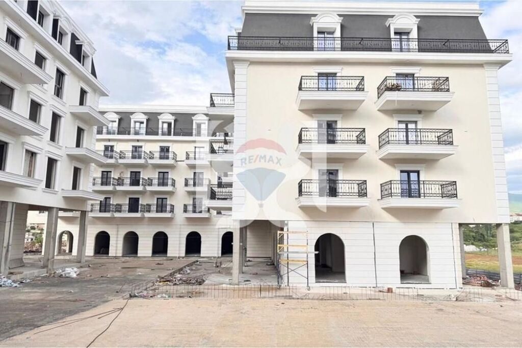 Apartment 1+1 for sale at Porta Tirana e Re!