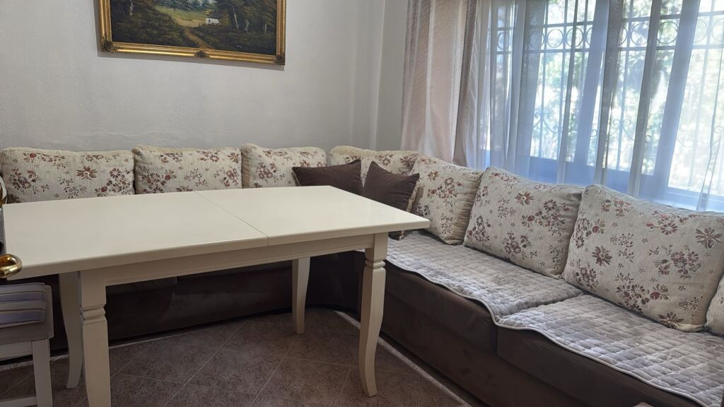 VENDESI VILLA INDIVIDUALE SU 3 PIANI + SOFFITTA QUARTIERE N. 13, SPIAGGIA, DURRËS!