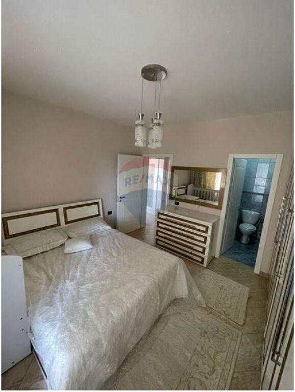 Apartament 1+1 me qira tek Ish Tregu Elektrik!