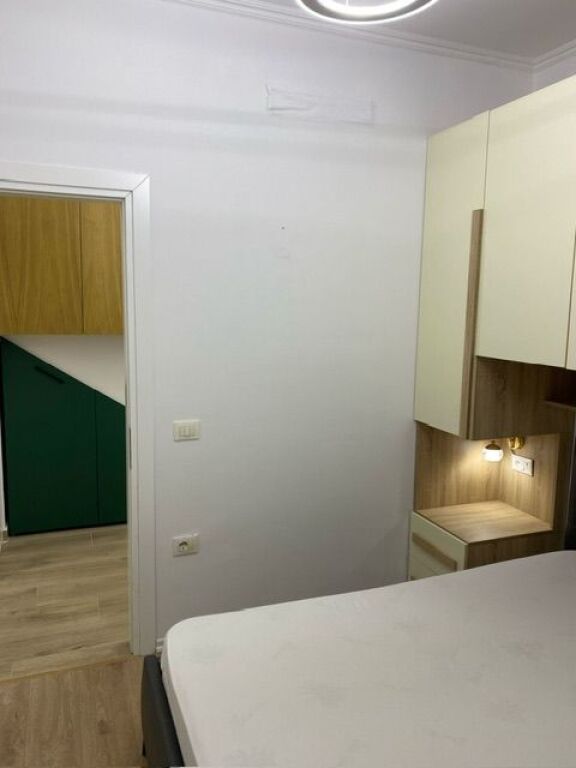 Super appartamento 1+1+parcheggio a Kombinat per 380€