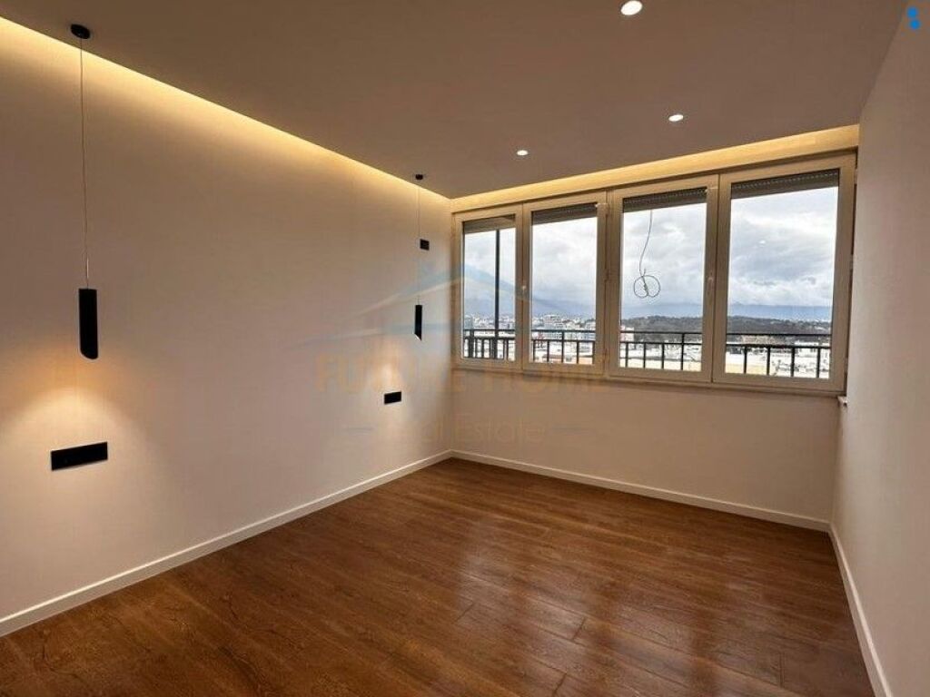 In vendita, Appartamento 2+1+2, Komuna e Parisit, Tirane