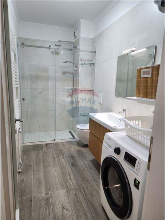 Jepet me Qira Apartament 2+1+2 + post parkimi me qira ne rrugen Artan Lenja, prane Inxhinierise se Ndertimit!