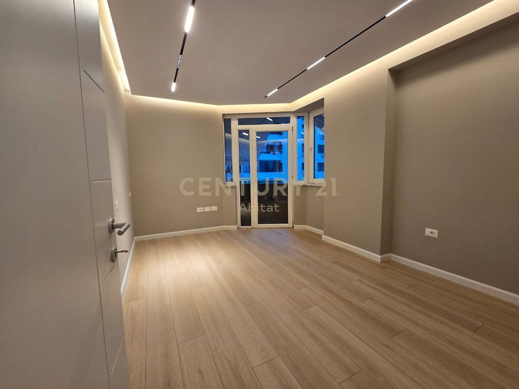 Appartamento 2+1 con Veranda in Vendita – Ex Esposizione !