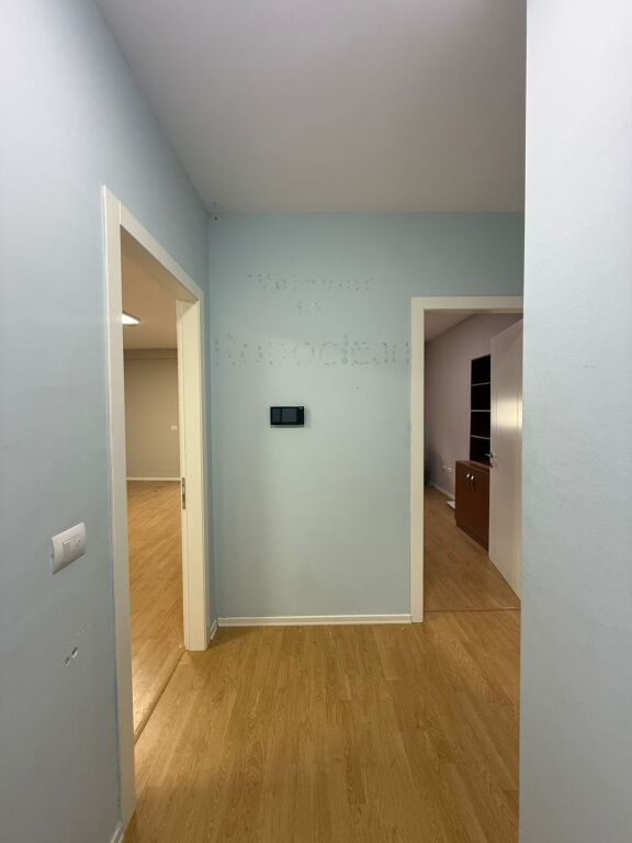 🔥Esclusivo, appartamento vuoto 2+1 in affitto + posto auto!
