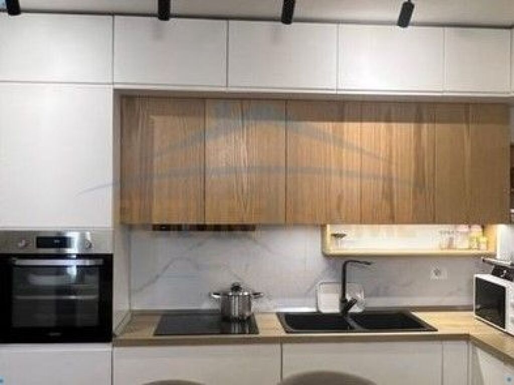 Shitet, Apartament 2+1+2, Quartum Residence, Rruga Jordan Misja, Tiranë.