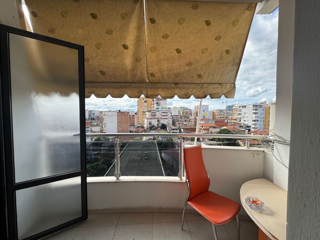 Apartament 2+1 me qira prane Kompleksit Halili!