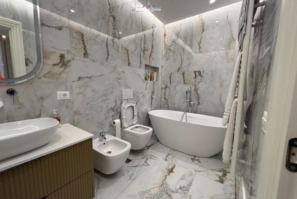 Penthouse For Sale 3+1+2 In Univers City (ID B130109) Tirana.