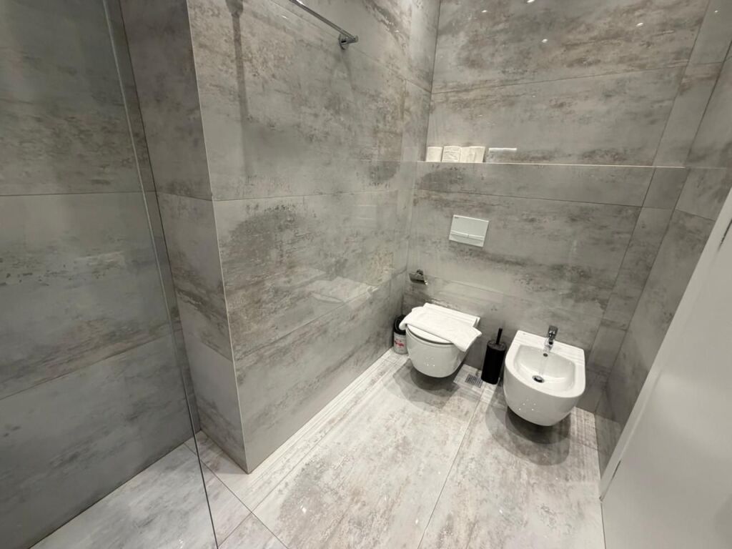 Apartment 3+1+Parking for rent at the Olympic Complex at the Paris Commune.