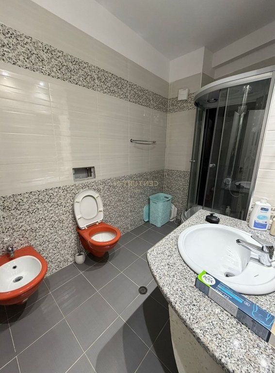 Appartamento 3+1+2 in vendita in Via Besim Alla – 270.000 €