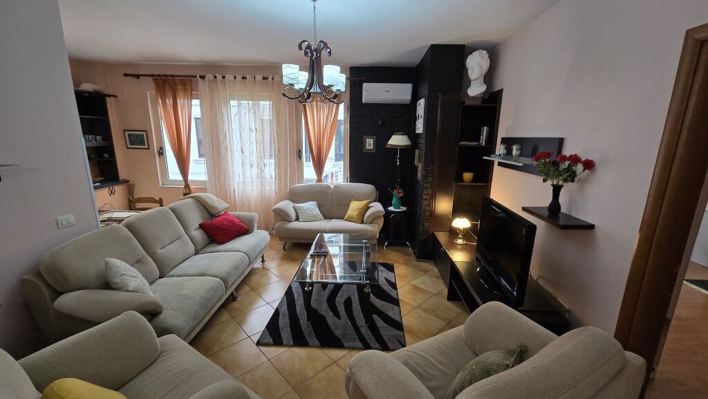 For rent apartment 2+1+2 at Kodra e Diellit near Eleonora