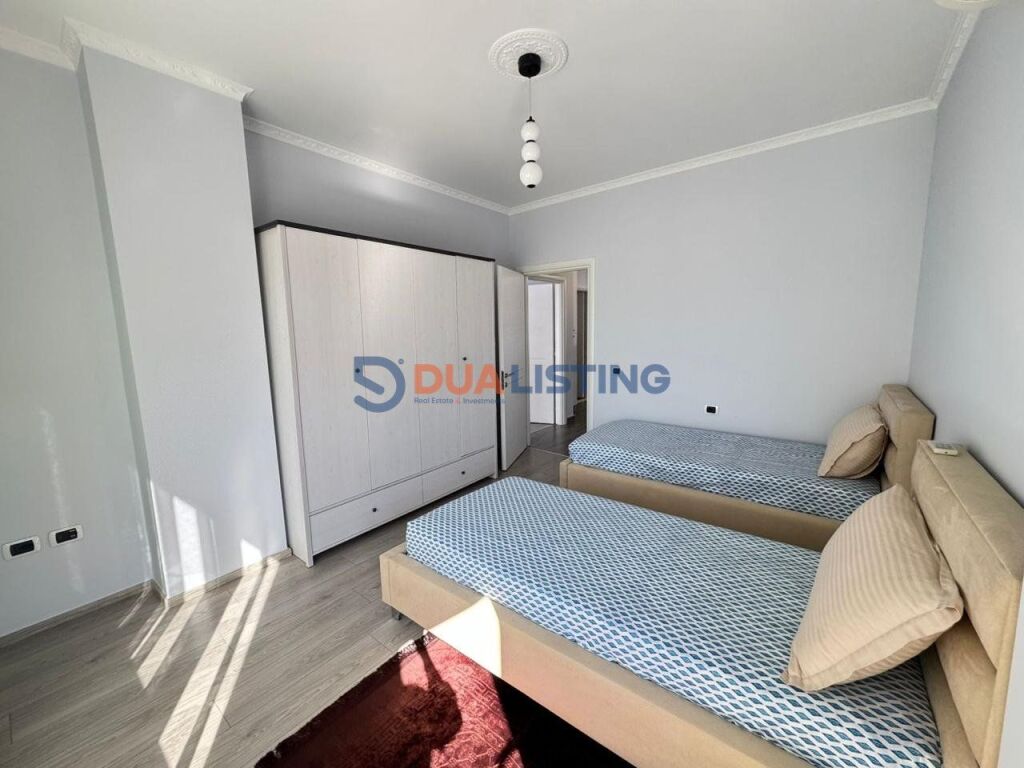 APARTMENT 3+1+2 WITH PARKING SPACE AVAILABLE NEAR THE BOTANICAL GARDEN !