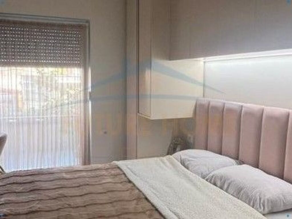 Shitet, Apartament 2+1+2, Quartum Residence, Rruga Jordan Misja, Tiranë.